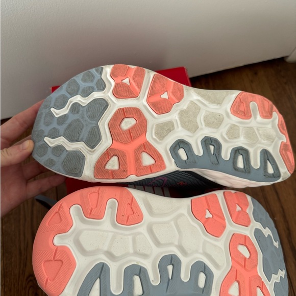 NEW IN BOX New Balance Fresh Foam X 840v1 Arctic Grey w Raspberry Sneakers - Picture 10 of 12